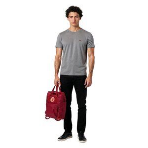 Fjällräven Kånken Classic Backpack Red – Unisex Lightweight Daypack, Medium